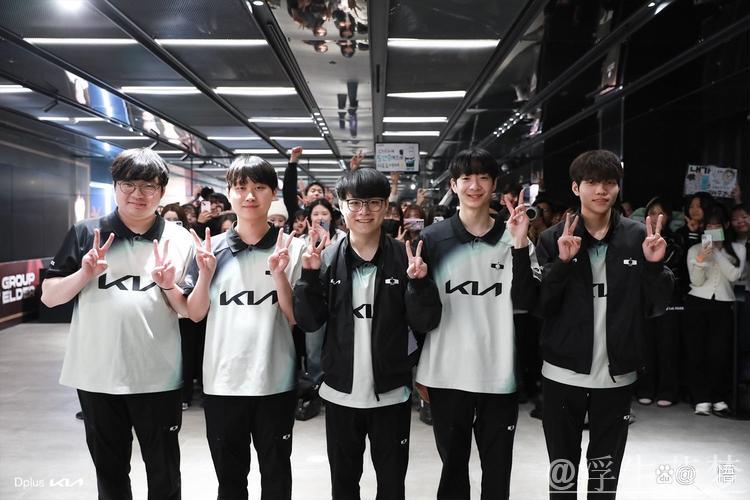 外媒数据：DK辅助Career在K杯12场比赛选用10个英雄，遥遥领先其他辅助